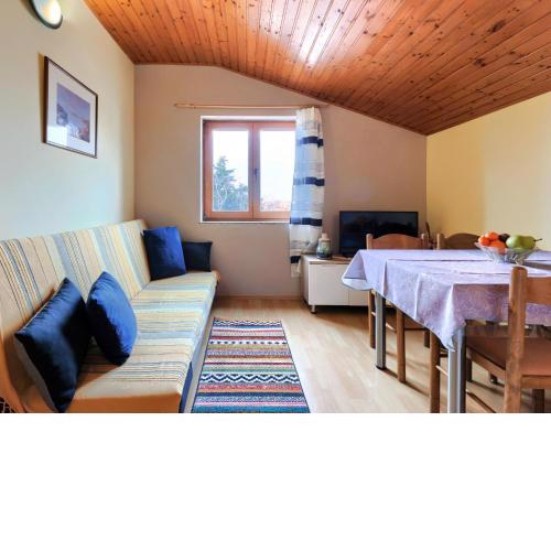 Apartment Ruža 2 by Interhome