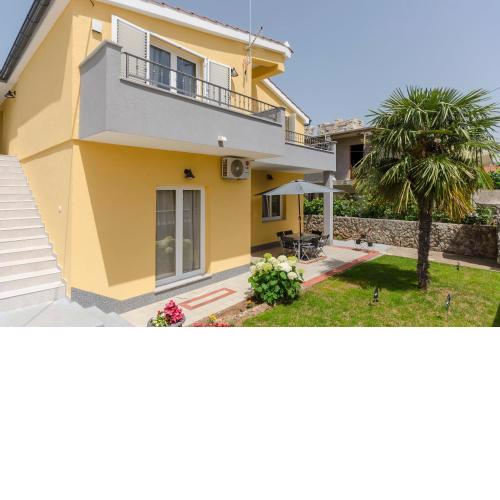 Apartment Tarle