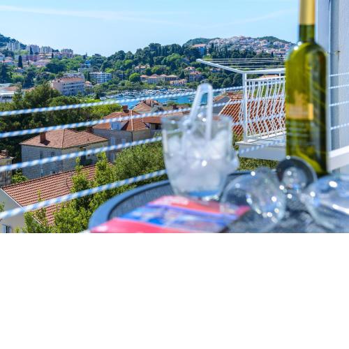 Apartment Tija Two Bedroom Apartment with Balcony and Partial Sea View