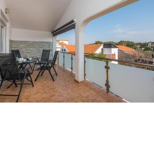 Apartment Wenig