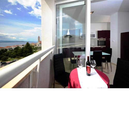 Apartment West