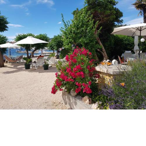 Apartments and Rooms Villa Luci