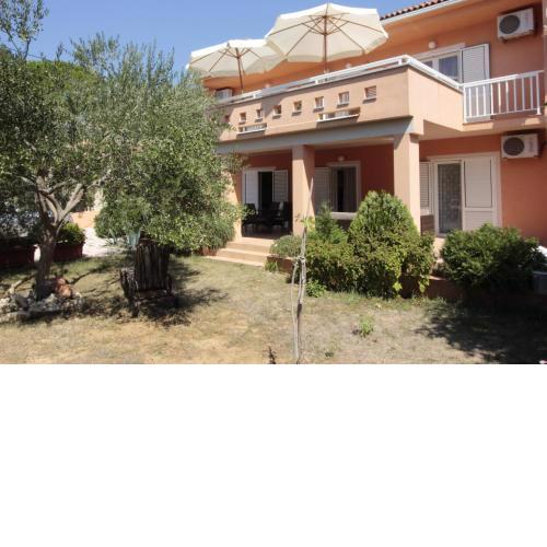 Apartments and rooms with parking space Novalja, Pag - 17211