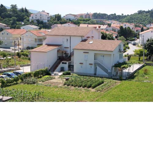 Apartments and rooms with parking space Palit, Rab - 5039
