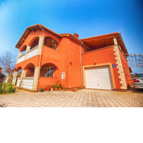 Apartments Anto 1296