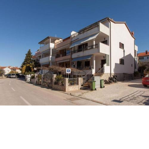 Apartments Berto