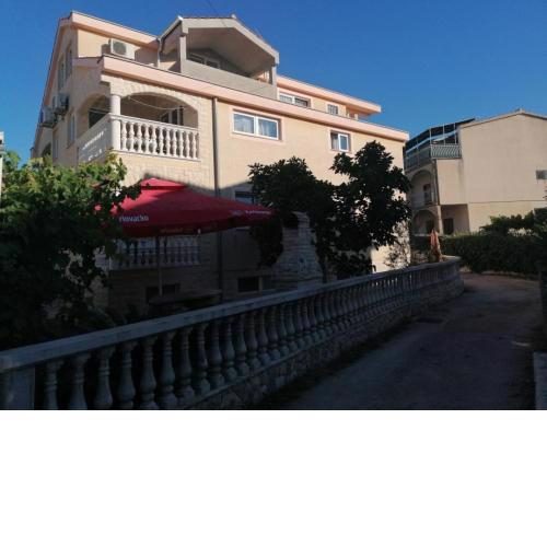 Apartments Budi