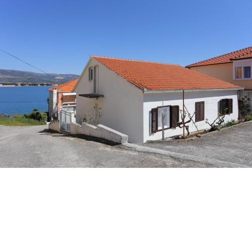 Apartments by the sea Arbanija, Ciovo - 18224
