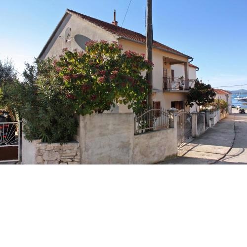 Apartments by the sea Biograd na Moru, Biograd - 5845