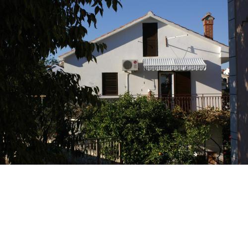 Apartments by the sea Businci, Ciovo - 1081