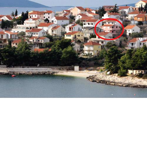 Apartments by the sea Businci, Ciovo - 5256