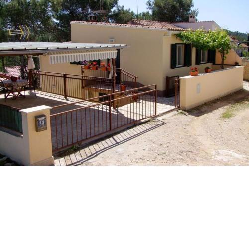 Apartments by the sea Cove Osibova, Brac - 20663