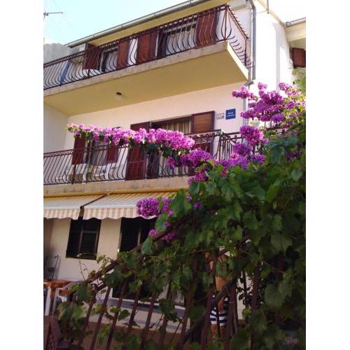 Apartments by the sea Grebastica, Sibenik - 14476