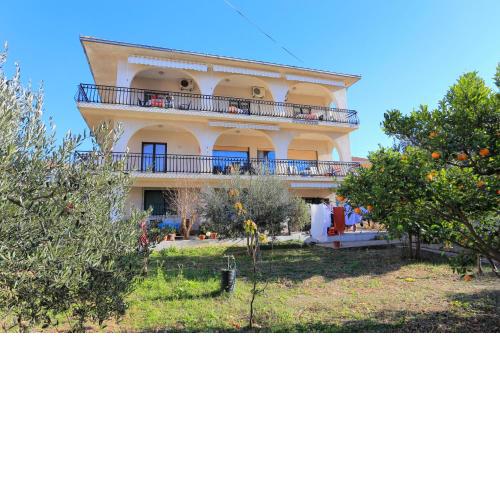 Apartments by the sea Okrug Gornji, Ciovo - 1073