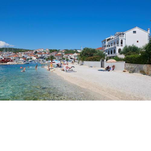 Apartments by the sea Okrug Gornji, Ciovo - 9694