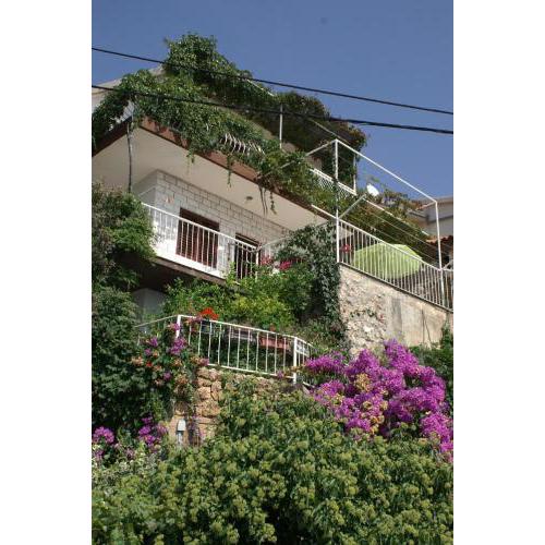 Apartments by the sea Stanici, Omis - 1026