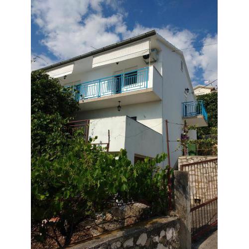 Apartments by the sea Trogir - 13623