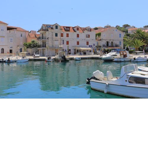 Apartments by the sea Trogir - 18953
