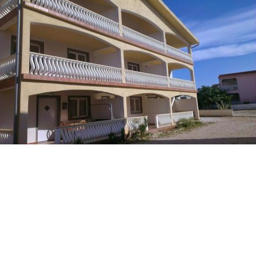 Apartments by the sea Vir - 13801