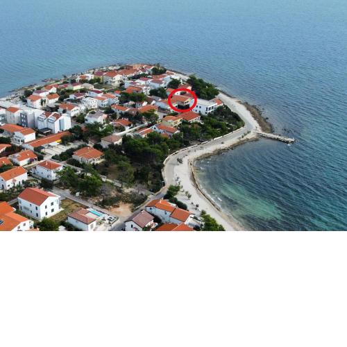 Apartments by the sea Vir - Kozjak, Vir - 16386