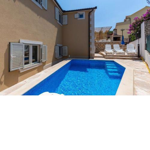 Apartments Dalis