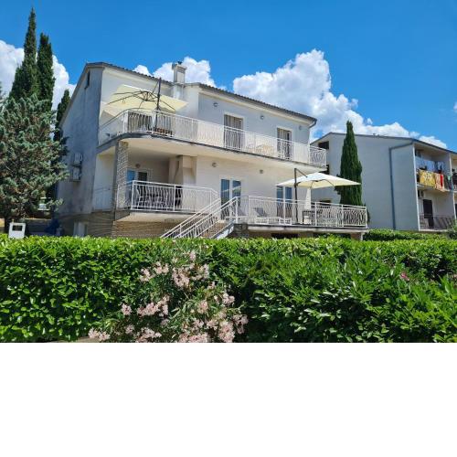 Apartments Elizabeta