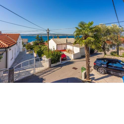 Apartments Eni