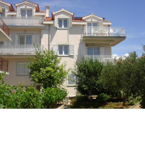 Apartments Gardijan