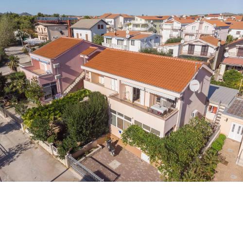 Apartments Holiday near beach