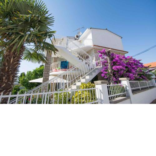 Apartments in Biograd na Moru 8034