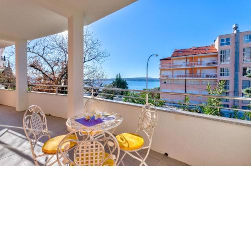 Apartments in Crikvenica 39058