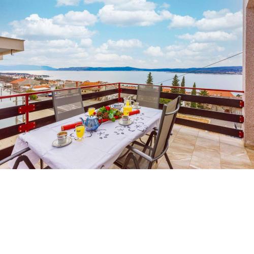 Apartments in Crikvenica 39208