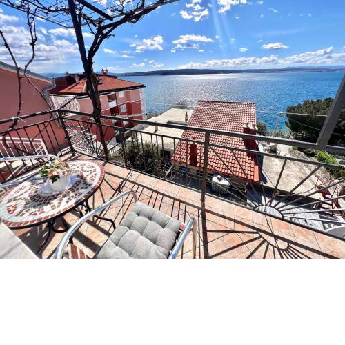 Apartments in Crikvenica 44015