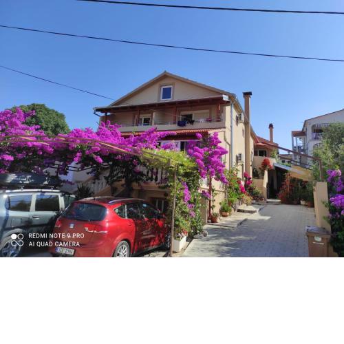 Apartments Iva