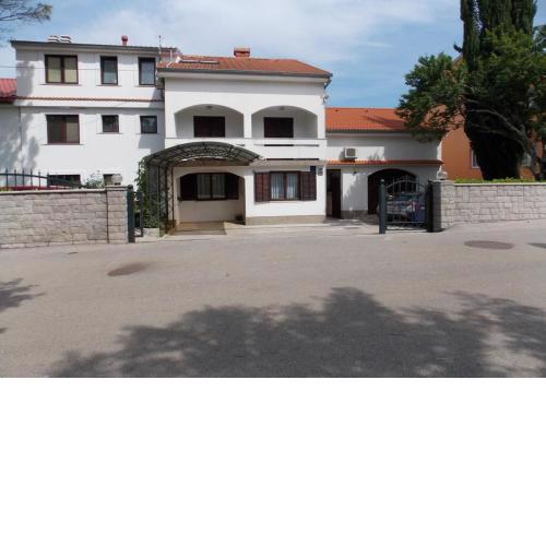 Apartments Ivo - with parking