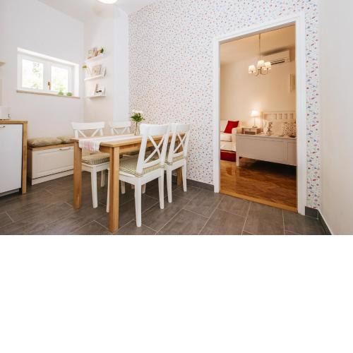 Apartments Jadera