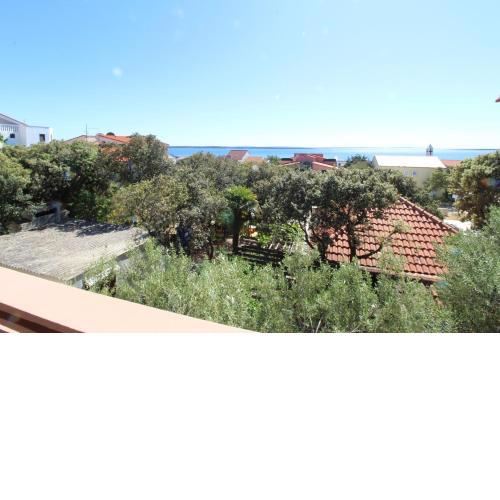 Apartments Karas on the island of Pag