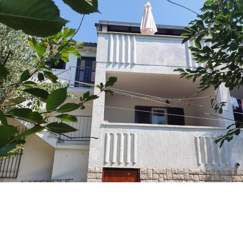 Apartments Kero NEW value 2023 fully AC