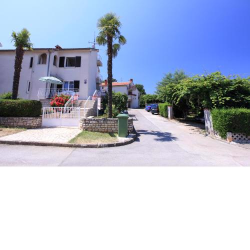 Apartments Laguna