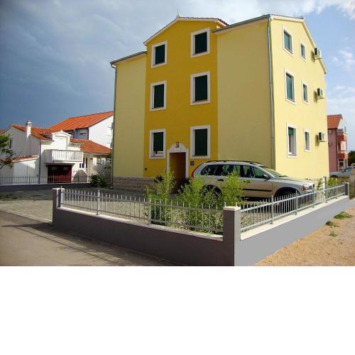 Apartments Marina