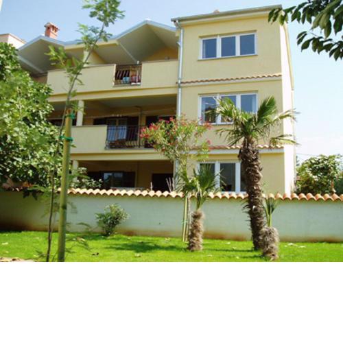 Apartments Nina