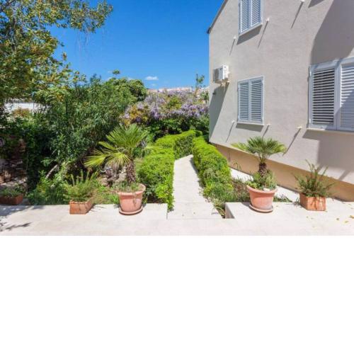 Apartments Star 2