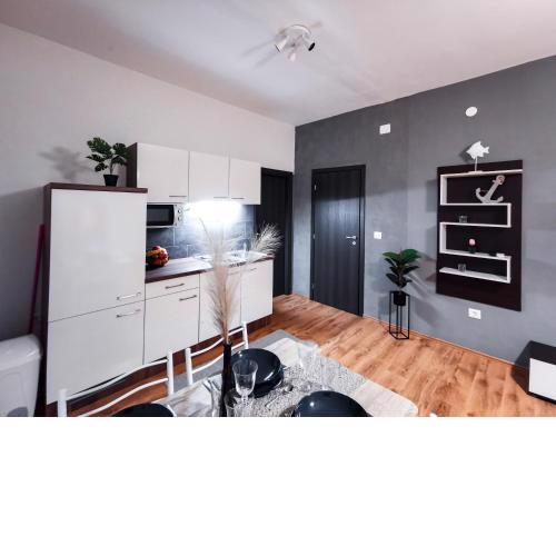 Apartments & Studio Pekica