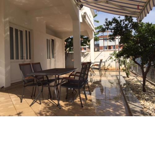 Apartments "Villa Cupic"-Vodice