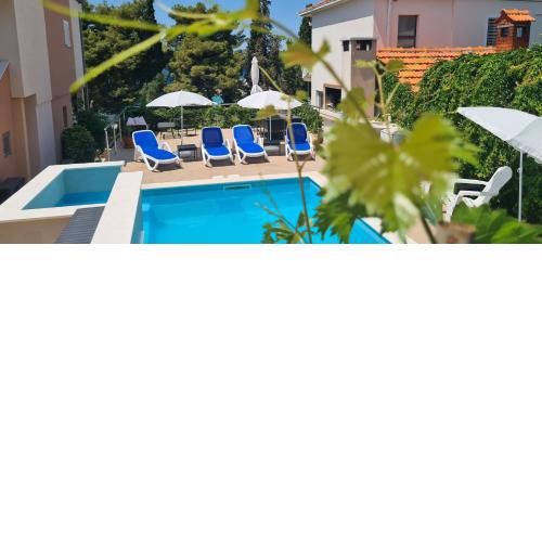 Apartments Villa Natali - Heating Pool