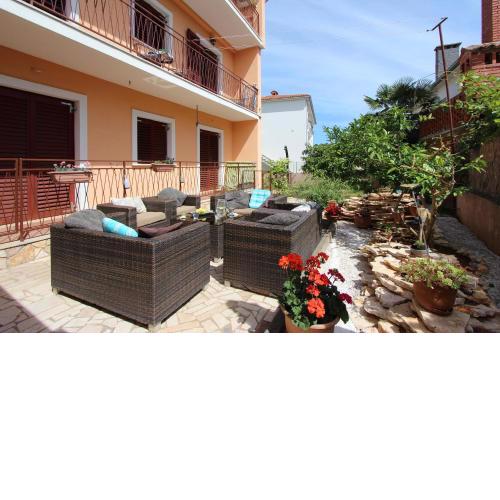 Apartments Villa Nikola