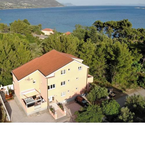Apartments Villa Rea