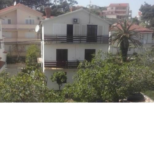 Apartments with a parking space Banjol, Rab - 11021