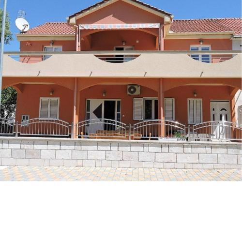 Apartments with a parking space Biograd na Moru, Biograd - 16561