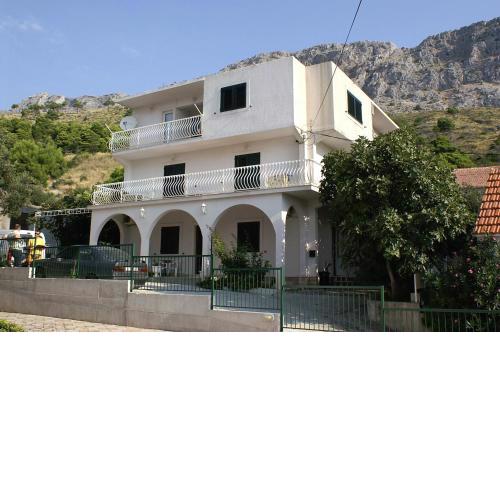 Apartments with a parking space Duce, Omis - 2801